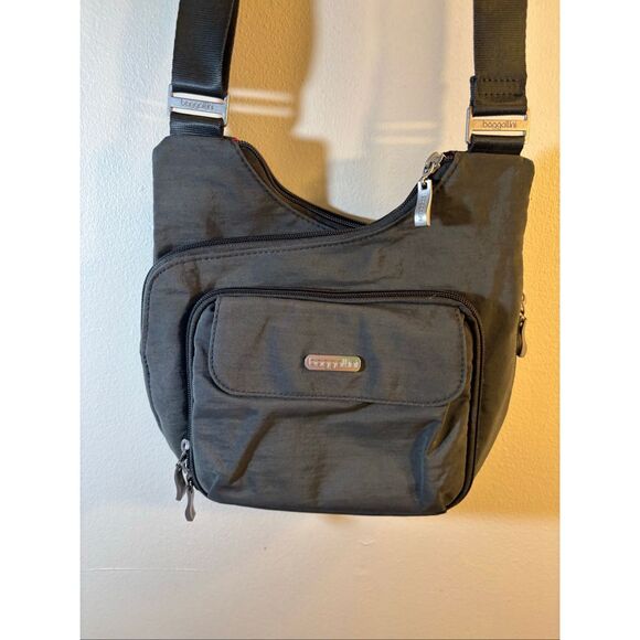 Baggallini Crossbody Bag - Picture 2 of 6